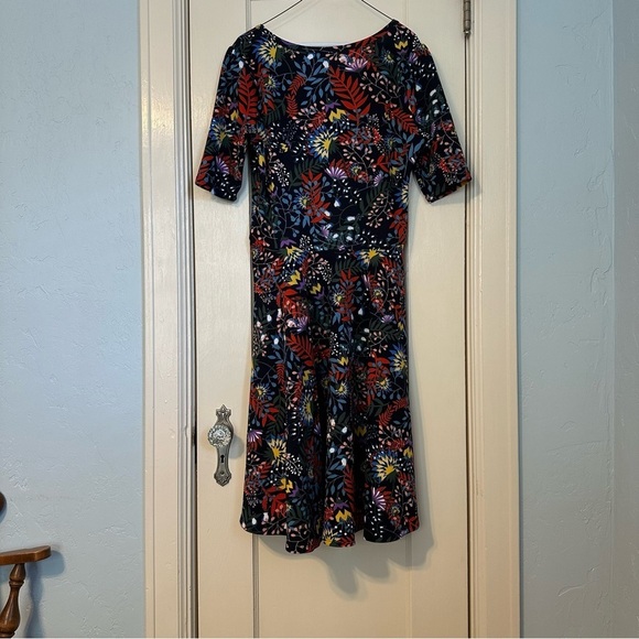 LulaRoe Dress Nicole Dark Floral Multicolor Fit & Flare 3/4 Sleeve Size XL - Picture 4 of 13